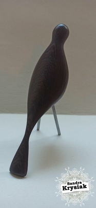 Pájaro tallado en madera de wengué. Alfonso Rey.