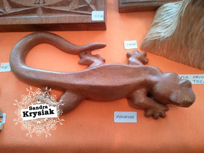 Aurora - Lagarto en Madera de Cedro