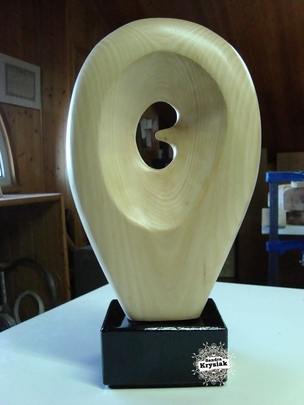 Mº Rosa, escultura Tilo