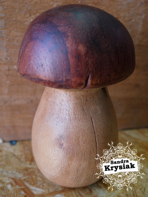 María, seta en cedro, 2013